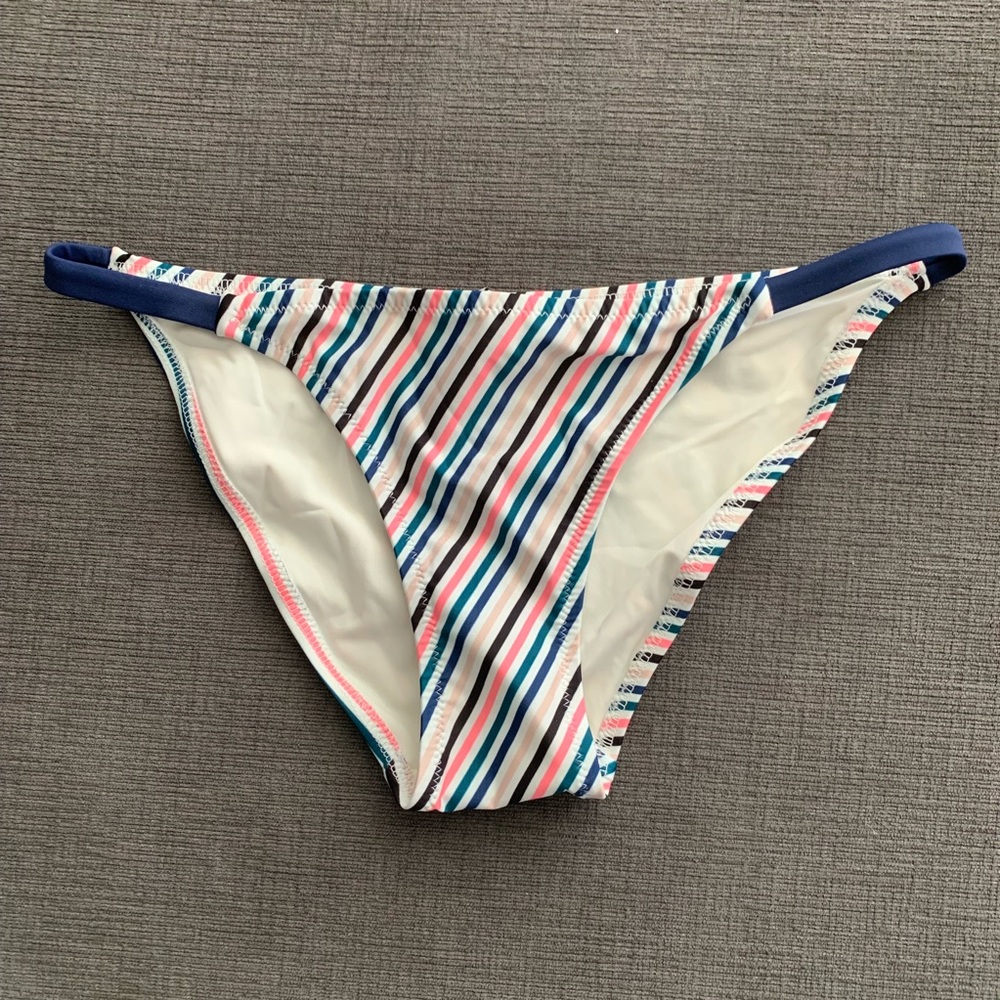 Solid & Striped Morgan Bottom